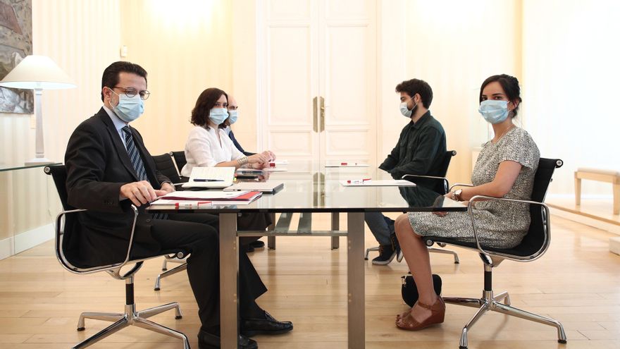 El 70% de los MIR de atención primaria advierten de que dejarán Madrid si no mejoran las condiciones del Gobierno de Ayuso