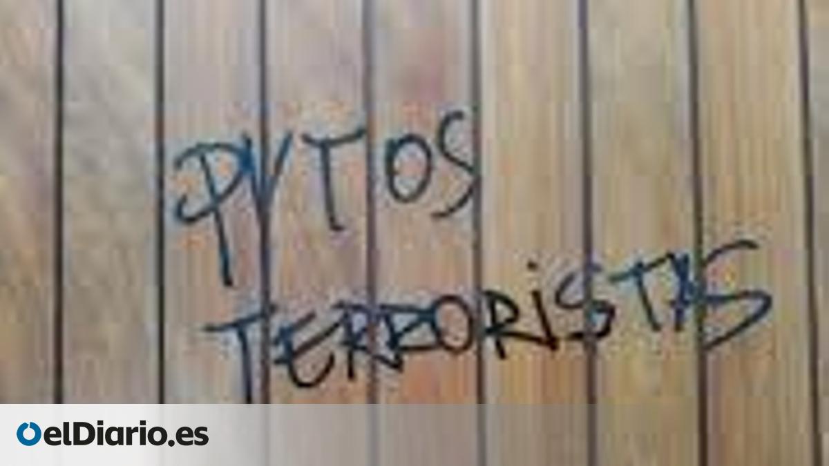 Atacan con pintadas la sede de Podemos en Vitoria