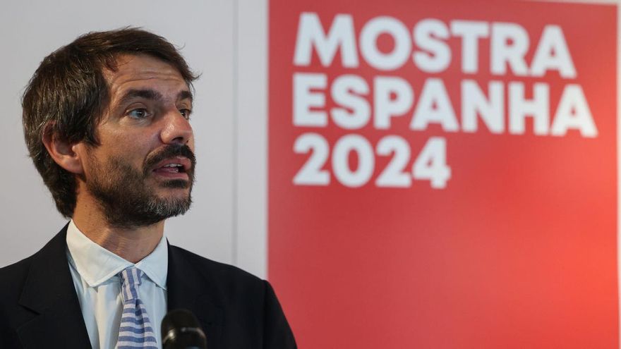 El ministro de Cultura de España, Ernest Urtasun, durante la inauguración del festival bienal de Cultura Española Mostra Espanha 2024 en Lisboa.