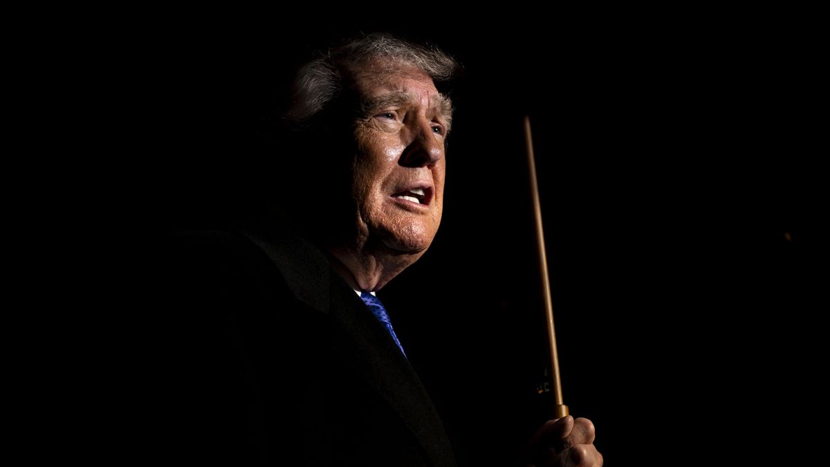 Trump considera "inaceptable" que EEUU no asuma el control de Groenlandia