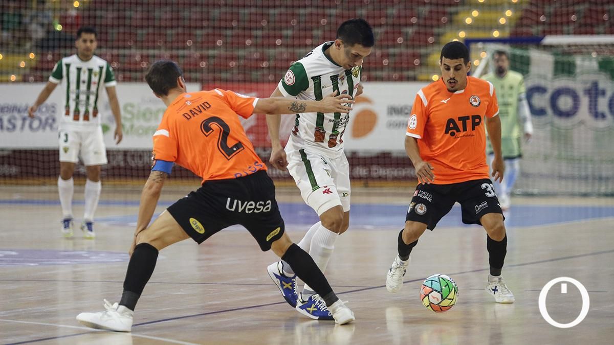 Arnaldo Báez en un partido contra Navarra el curso pasado