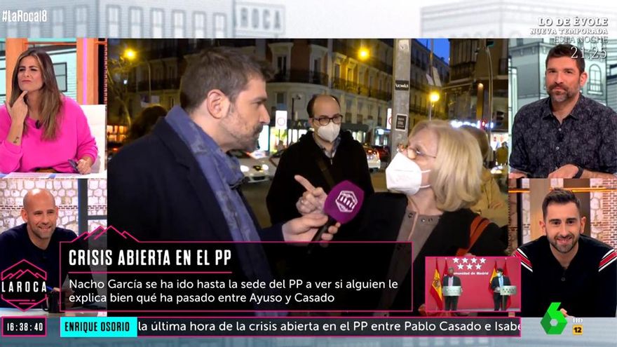 Una manifestante pro-Ayuso, contra 'La Roca' y laSexta: “Sé que no vais a sacar esto”