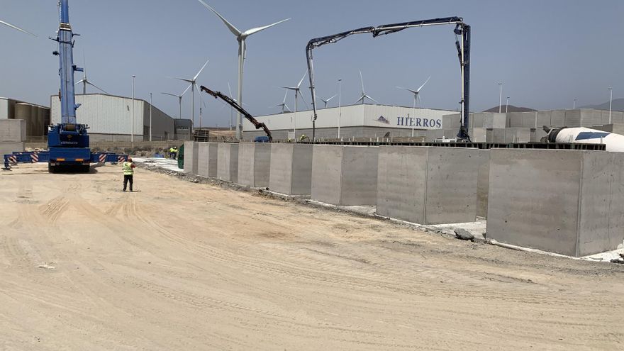 Los bloques se han ido construyendo en una parcela del Polígono de Granadilla