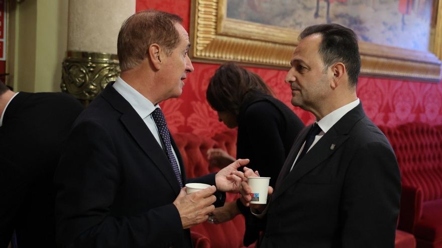 El presidente de Formentera destituye a su principal rival del PP en una lucha abierta por poder y dinero