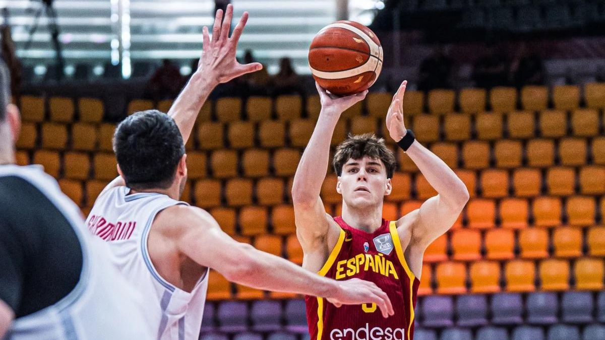 Mario Saint Supery durante el España vs Georgia del Eurobasket.