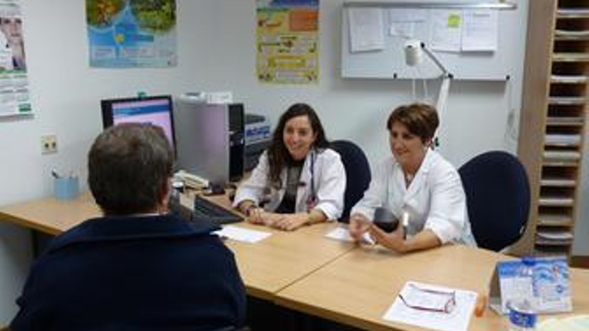 Imagen de archivo de una consulta médica