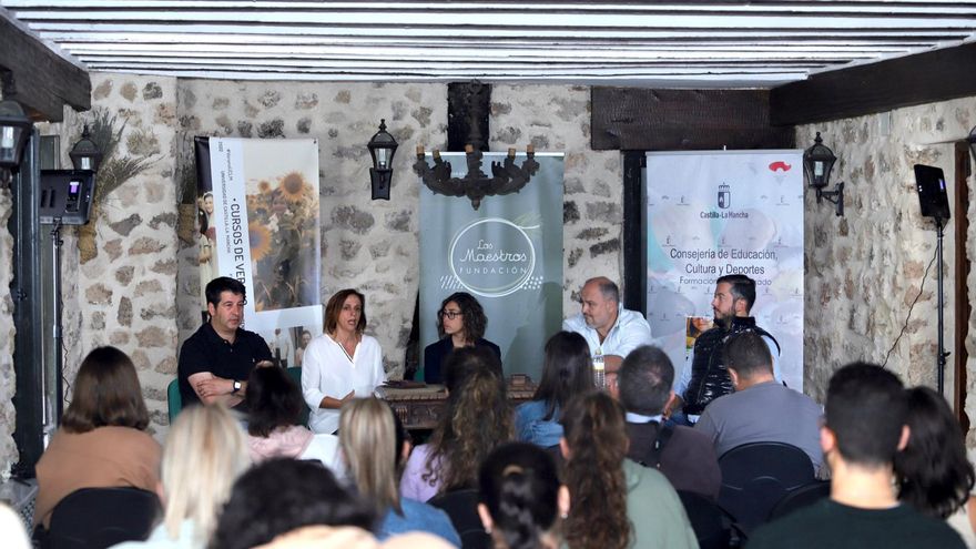 Un momento de las jornadas sobre narrativas rurales de Tragacete (Cuenca)