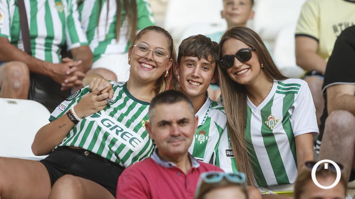 Grada Blanquiverde del Córdoba CF - Real Betis