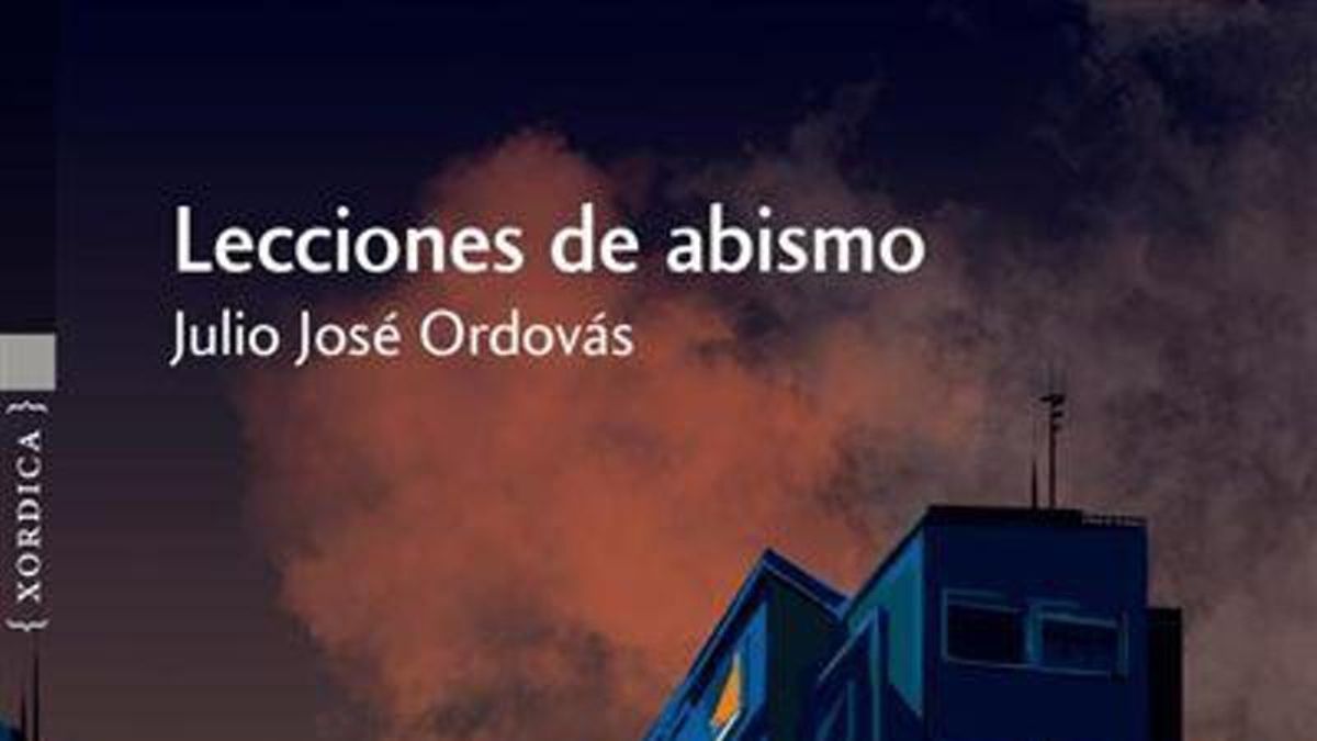 Portada del libro 'Lecciones de abismo'