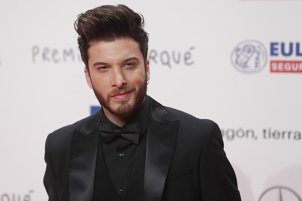 Desfile de rostros televisivos en la alfombra roja de los Forqué