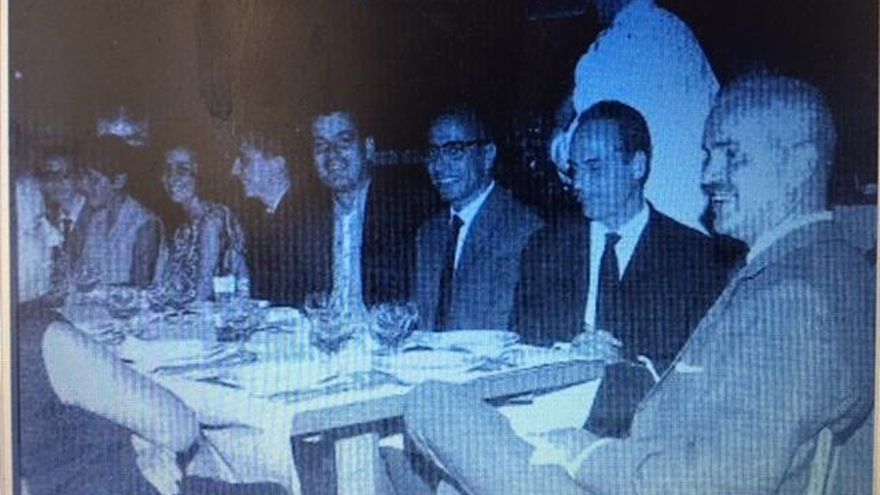 Foto de German Pirez, Jose Luis Gallardo Navarro e Isidro Miranda Millares en los años 6O.