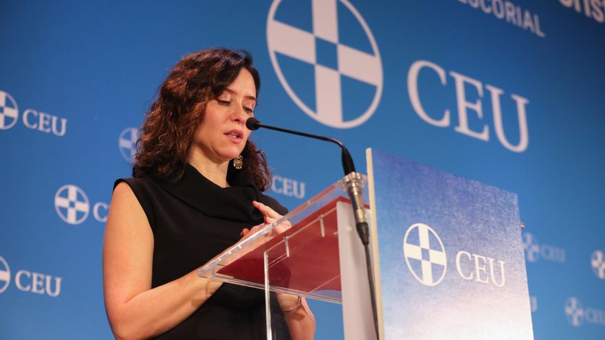 La presidenta de la Comunidad de Madrid, Isabel Díaz Ayuso, participa en la inauguración de la 1ª edición de los cursos de verano CEU-María Cristina, a 30 de junio de 2025, en Madrid (España)