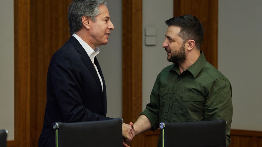 El presidente de Ucrania, Volodimir Zelenski y el secretario de Estado de Estados Unidos, Antony Blinken, el pasado 24 de abril en Kiev. EFE/EPA/UKRAINIAN PRESIDENTIAL PRESS SERVICE HANDOUT