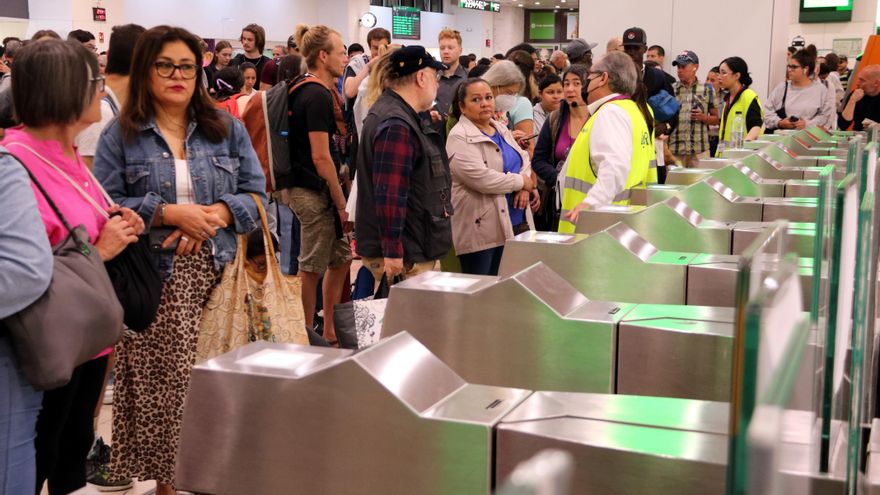 Un robo de cobre deja sin servicio a casi toda la red de Rodalies que llega a Barcelona