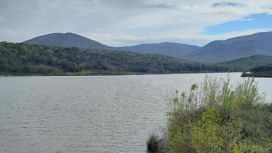 Suspenden el consumo de agua del grifo en diez municipios de Toledo