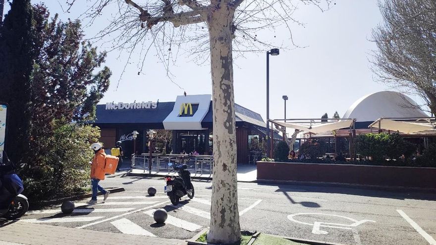 McDonald's se queda en el paseo de Papalaguinda de León otros 25 años