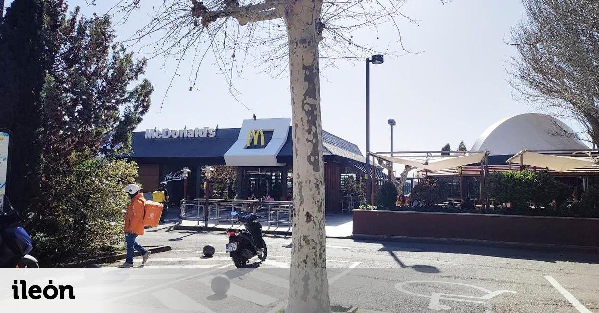 McDonald's se queda en el paseo de Papalaguinda de León otros 25 años