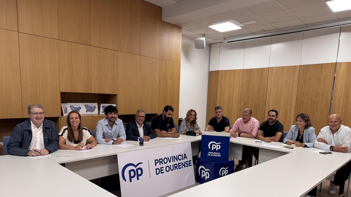 El PP de Ourense ficha como candidato a la alcaldía de Trives al exteniente de la actual alcaldesa socialista