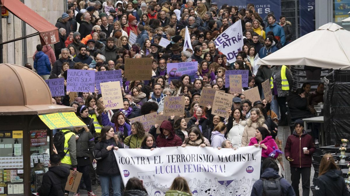 Cientos de personas han participado en la manifestación de Teruel.