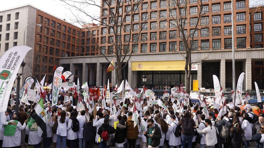 Médicos, ruido y nueces