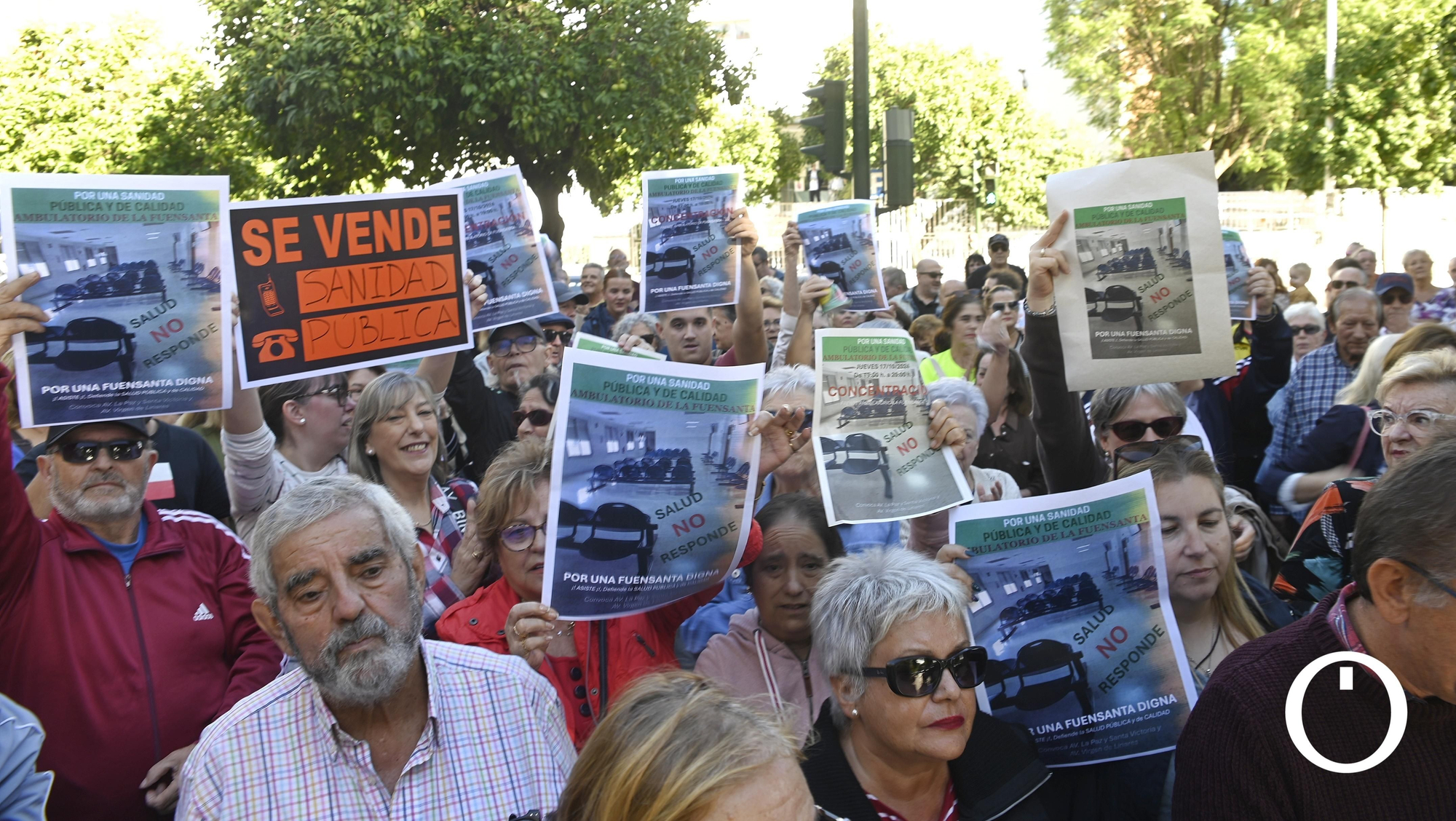 Concentración en el centro de salud de la Fuensanta