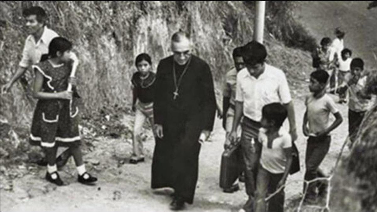 El sacerdote Óscar Arnulfo Romero, más conocido como monseñor Romero, era reconocido por sus homilías a favor de los derechos humanos.