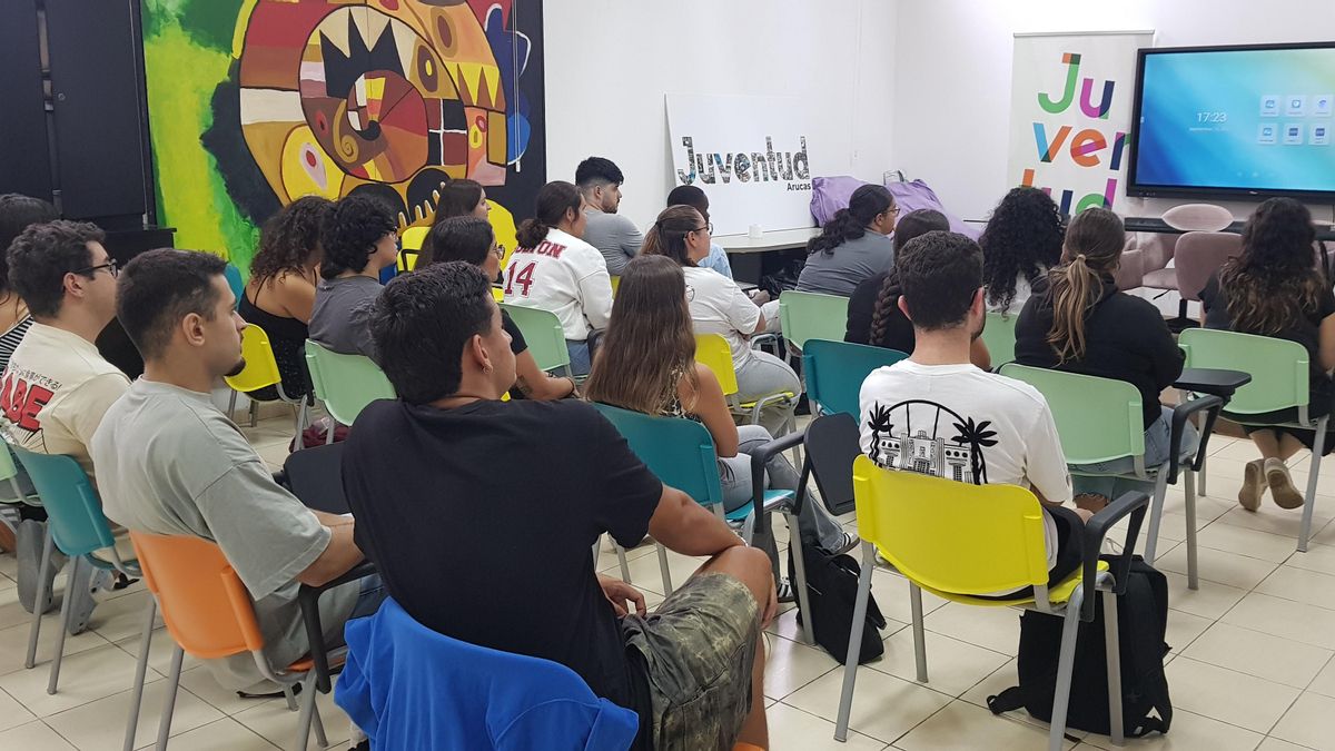 El Ayuntamiento de Arucas ofrece formación en Lengua de Signos Española, nivel A1