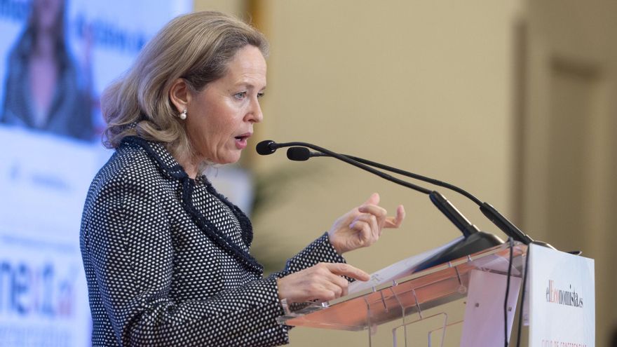 La oposición pide una rebaja de la tasa a la banca para financiar al nuevo defensor del cliente