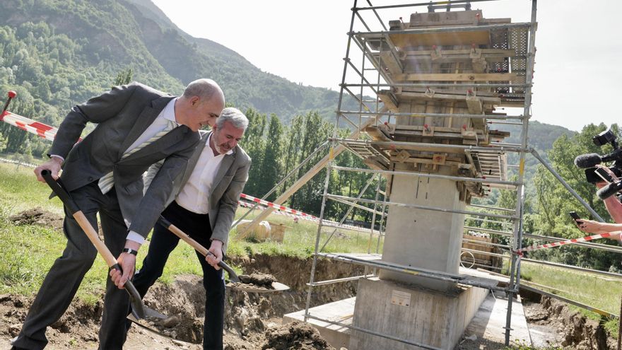 Revés al Plan Pirineos: el juez anula el proyecto de la telecabina Benasque-Cerler, aunque las obras continuarán