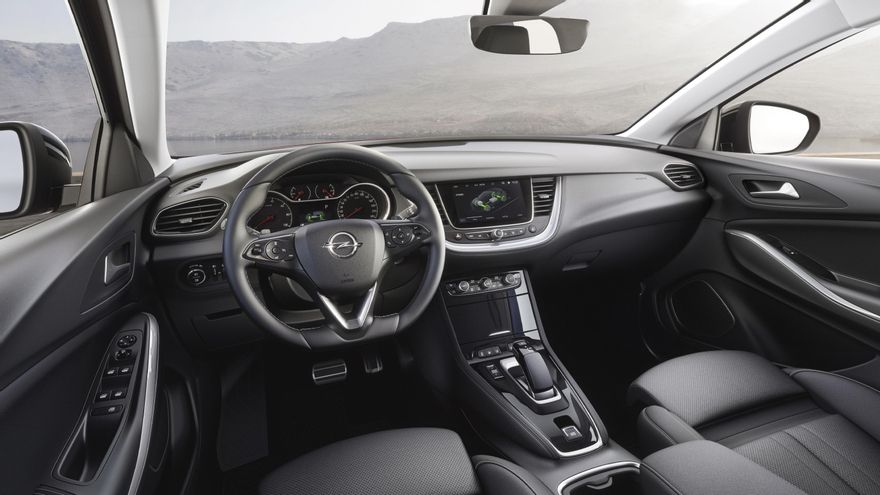 Habitáculo del Opel Grandland X PHEV.