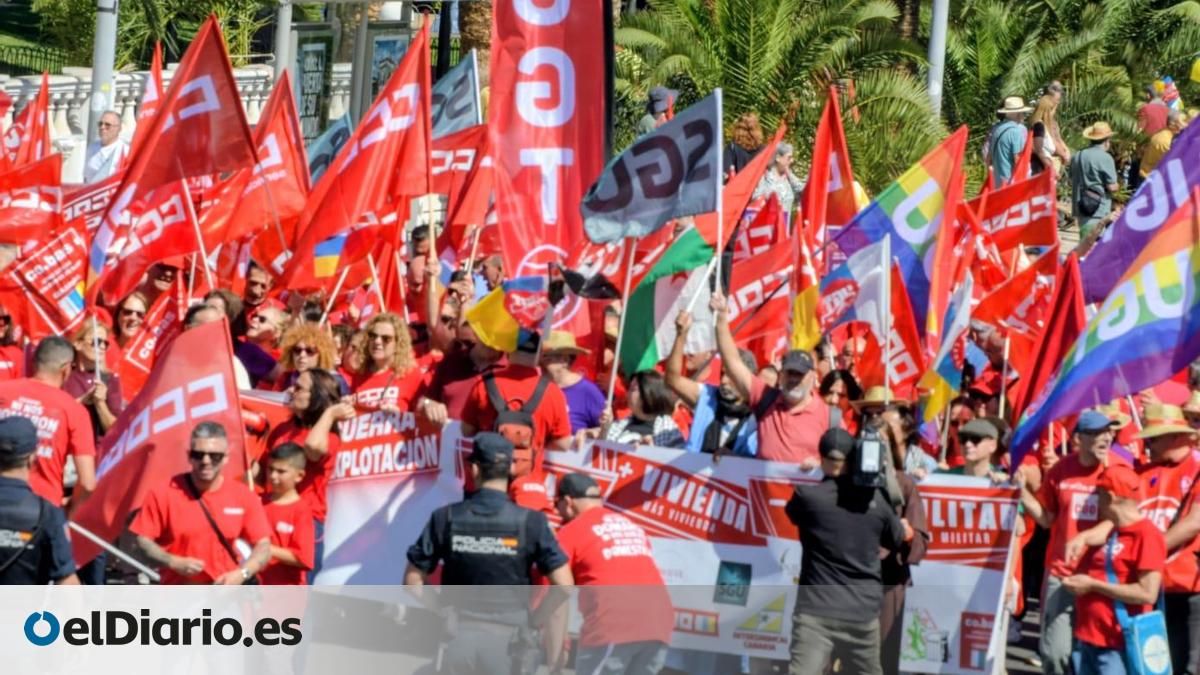 Fotogalería | Manifestación por el Primero de Mayo en las dos grandes capitales canarias