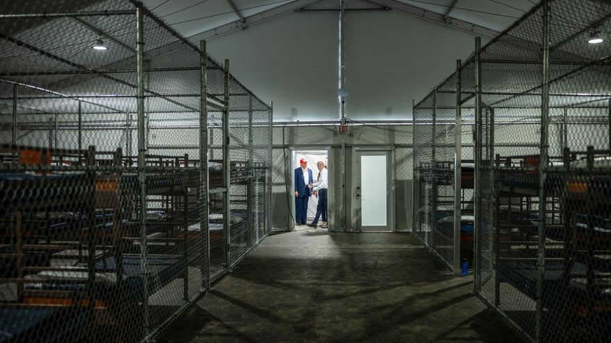 Jueza frena la construcción del centro migratorio Alligator Alcatraz por demanda ambiental