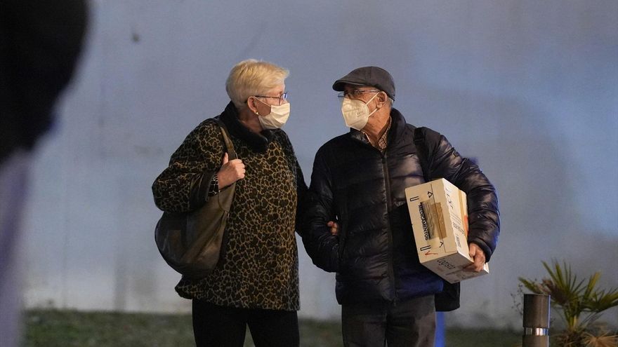 Los errores que hacen que la mascarilla deje de protegernos, según una sanitaria: "Algunos los vemos todo el tiempo"
