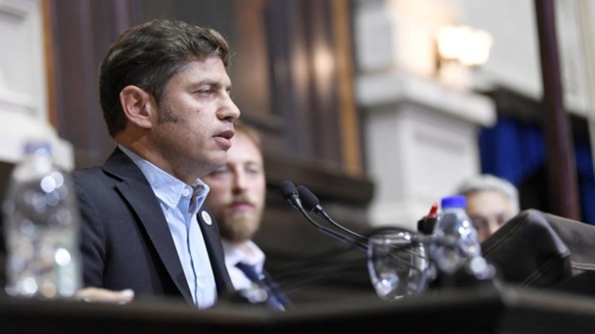 En medio de los cruces con CFK y con Milei, Kicillof envía el Presupuesto 2026 a la Legislatura