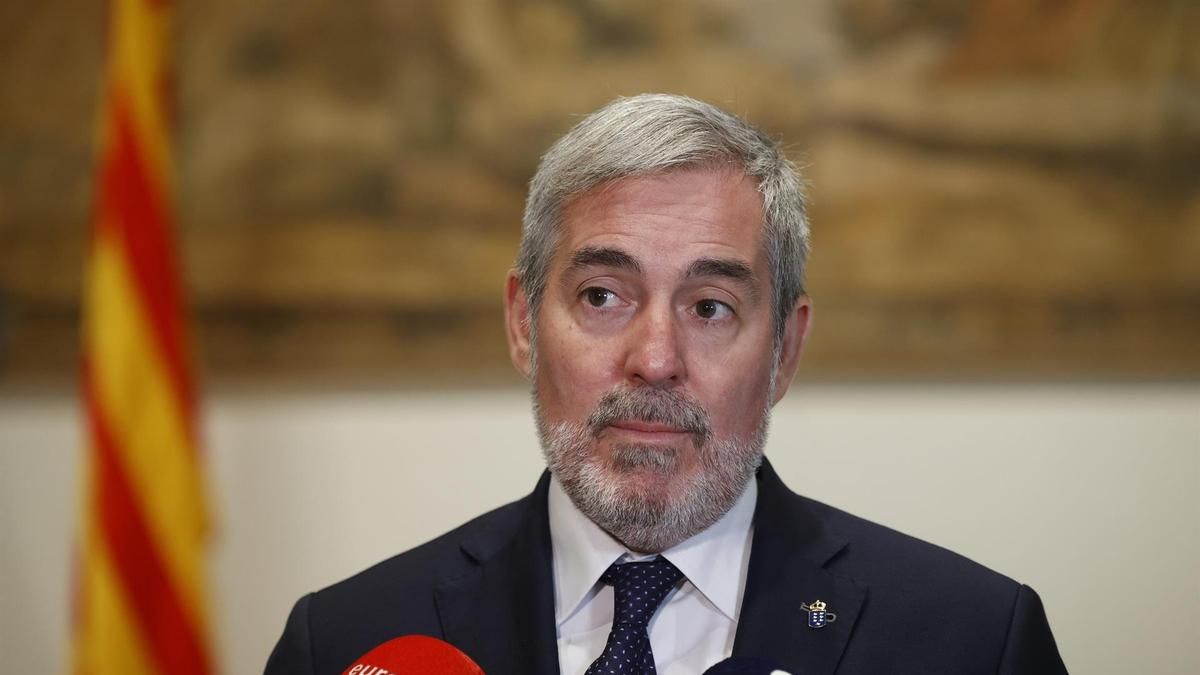 Clavijo se escuda de nuevo en el Estado ante las últimas llegadas de migrantes y obvia la caída anual