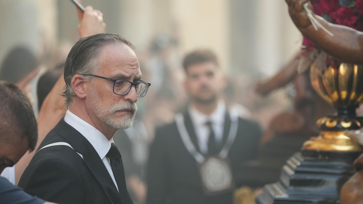 Traslado del Cristo de Remedio de Ánimas después del Magno Vía Crucis