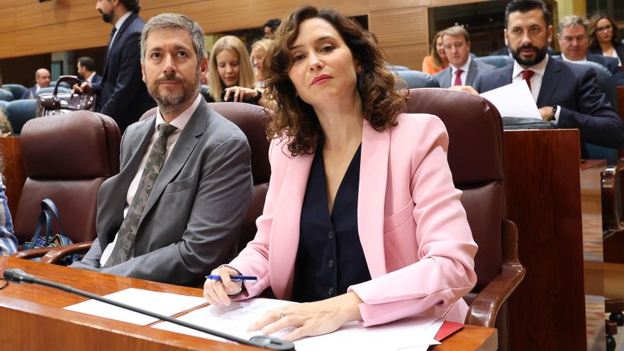 Ayuso modifica las leyes trans y LGTBI de Madrid para esquivar los recursos del Gobierno ante el Constitucional