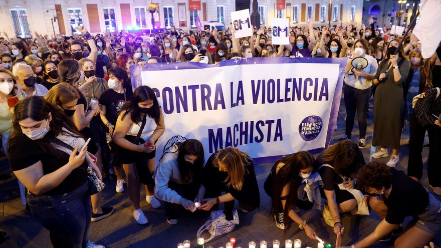 Miles de mujeres salen a la calle para condenar los últimos crímenes machistas: "Somos el grito de las que ya no están"