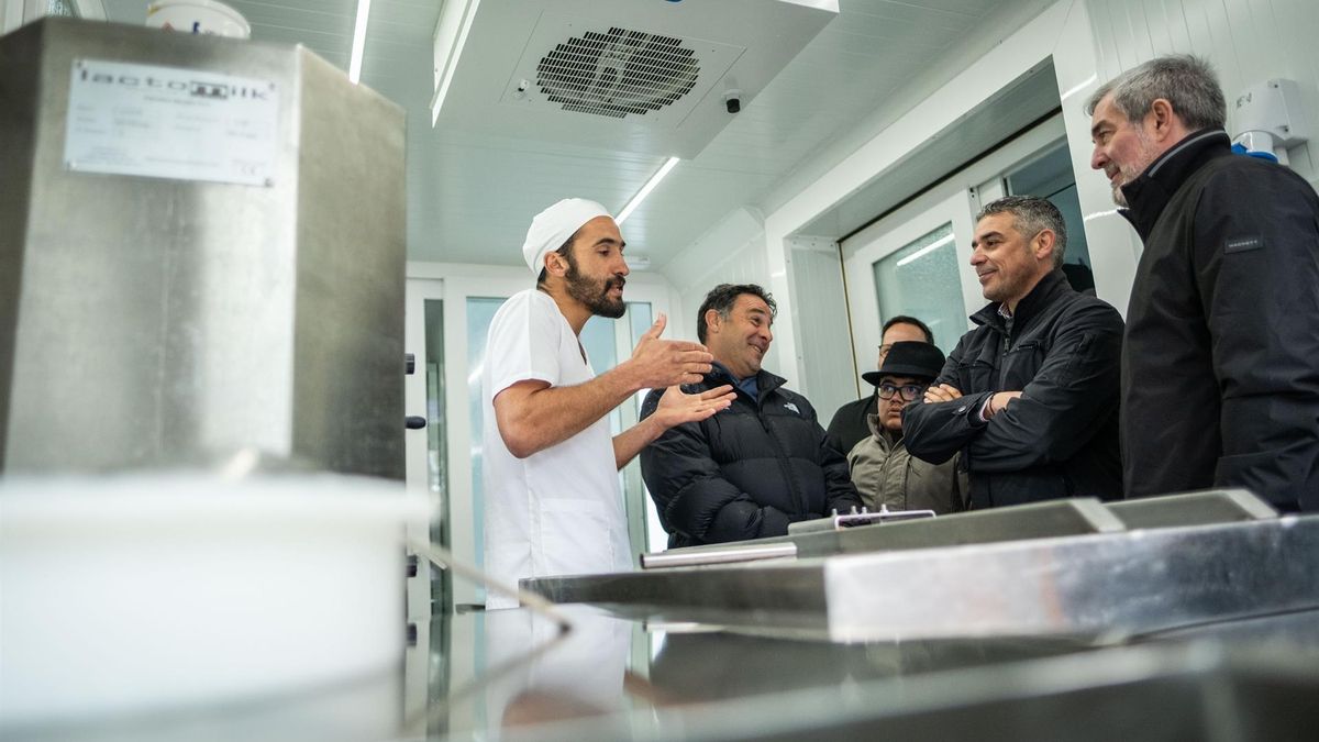 Ismael García, junto a Fernando Clavijo y Narvay Quintero.