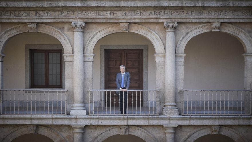 José Vicente Saz, rector: "En Madrid hay decenas de centros que imparten títulos universitarios, es un buen negocio"