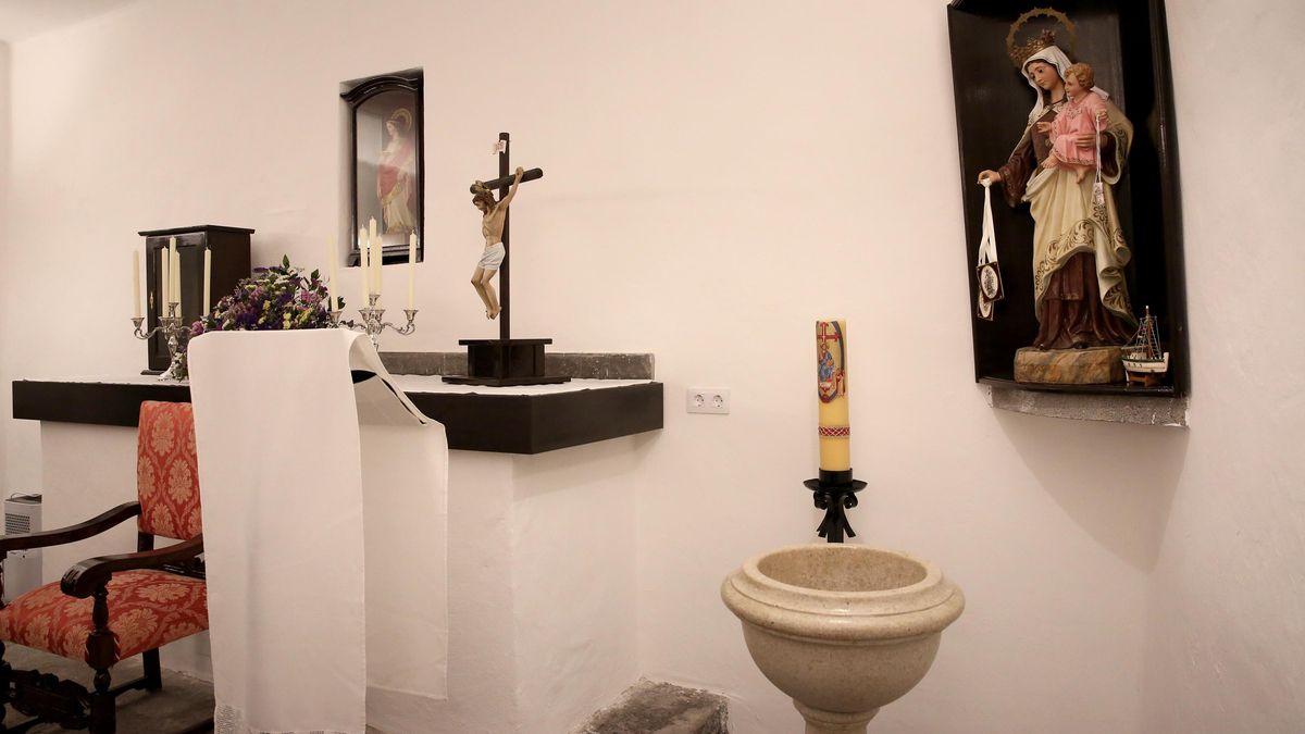 Altar de la ermita de Santa Águeda.