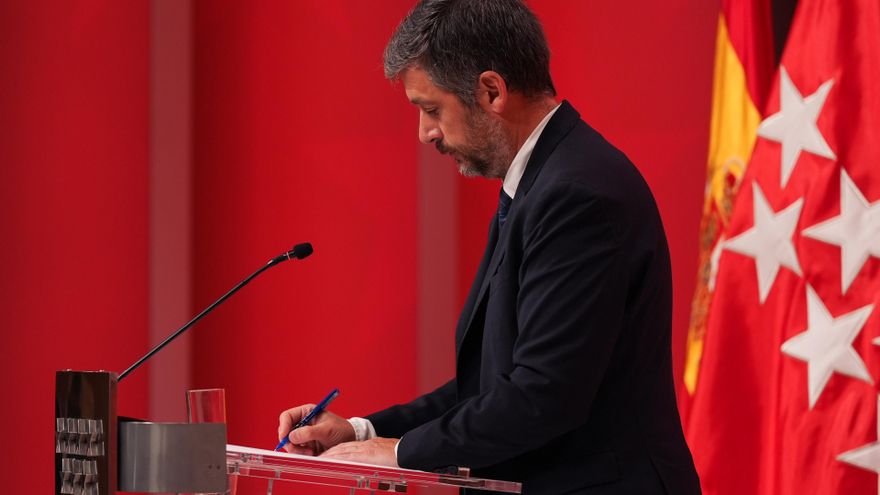 El consejero de Presidencia, Justicia y Administració Local, Miguel Ángel García Martín, en la rueda de prensa del Consejo de Gobierno