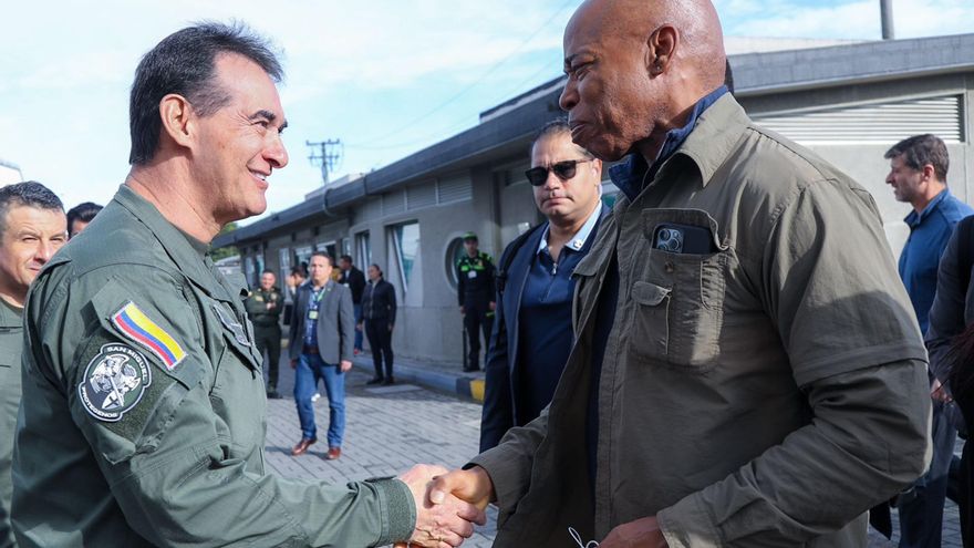 El alcalde de Nueva York visita el comienzo de ruta migratoria por el Tapón del Darién