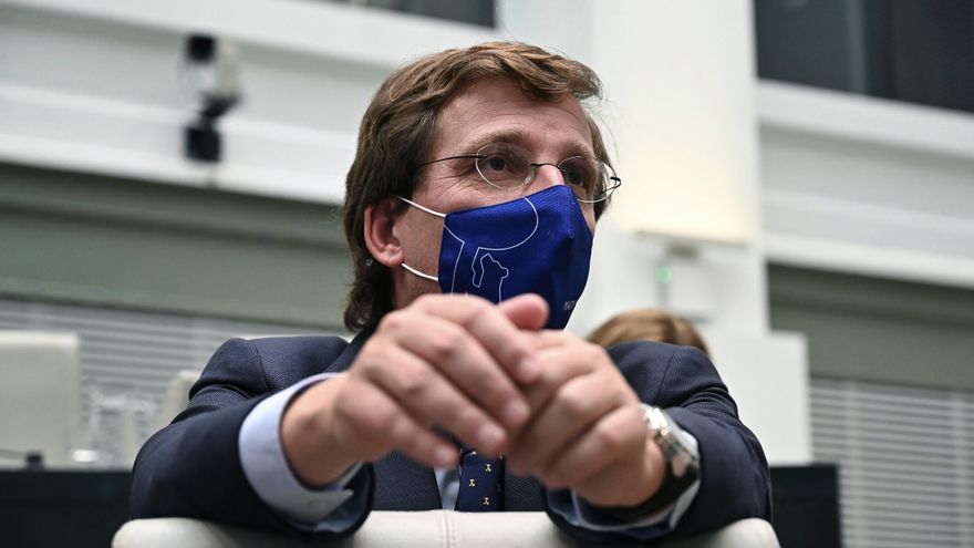 El alcalde de Madrid, José Luis-Martínez Almeida, durante un pleno en una imagen de archivo. EFE/ Fernando Villar