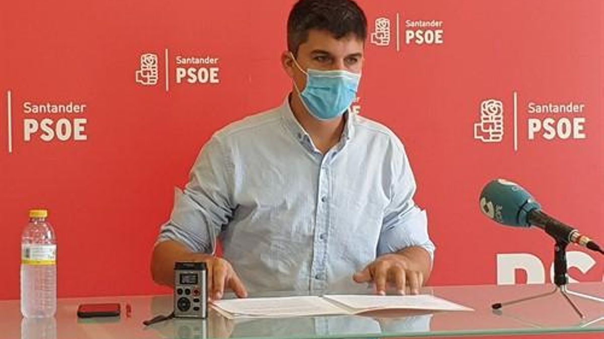 El portavoz del PSOE de Santander, Daniel Fernández.