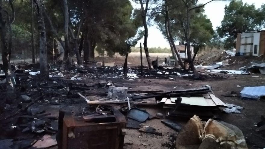 Nuevo incendio en el polémico asentamiento de temporeros que “malviven” en Albacete