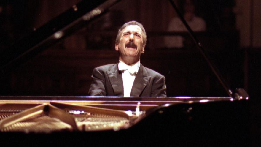 Interpretando 'Iberia' en el Festival de Canarias de 1994