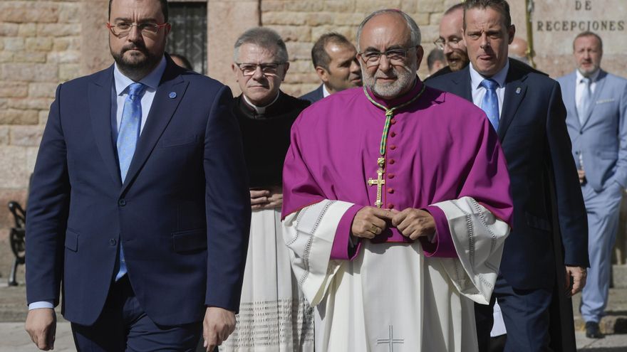 El arzobispo de Oviedo califica el caso Rubiales como "sainete jaleado con estrategias calculadas"