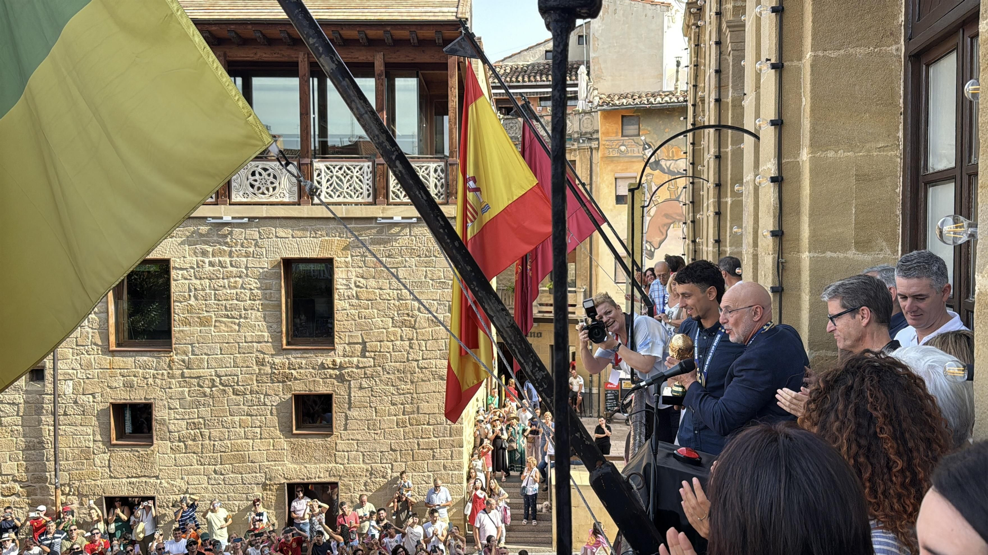Homenaje al seleccionador Luis de la Fuente en Haro tras la victoria en el Mundial de fútbol