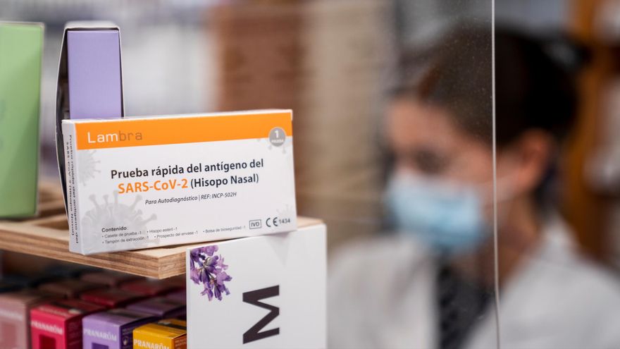Nuevo récord de contagios Covid en Andalucía, con 17.548 casos y 31 muertos